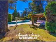 Villa de plain-pied de 195 m 2 habitable - piscine - garage - terrain de plus de 2900 m2 entièrement plat et clôturé - propriété parfaitement entretenue — photo 2