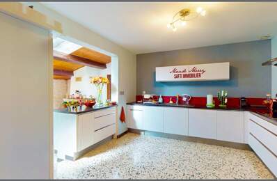 Villa de plain-pied de 195 m 2 habitable - piscine - garage - terrain de plus de 2900 m2 entièrement plat et clôturé - propriété parfaitement entretenue — photo du bien