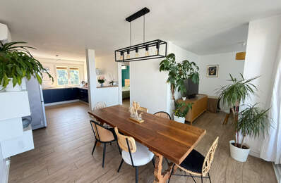 ROUVIERE : APPARTEMENT TYPE 3/5 80M2  ETAGE TRES ELEVE bénéficiant d'une magnifique vue mer. — photo du bien