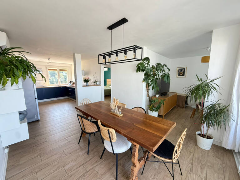 ROUVIERE : APPARTEMENT TYPE 3/5 80M2  ETAGE TRES ELEVE bénéficiant d'une magnifique vue mer. — photo 1