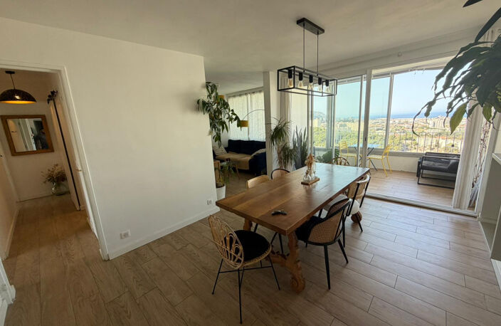 ROUVIERE : APPARTEMENT TYPE 3/5 80M2  ETAGE TRES ELEVE bénéficiant d'une magnifique vue mer. — photo 5