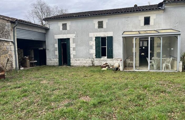 Vente maison 4 pièces 107 m² Montendre (17130) — photo 2