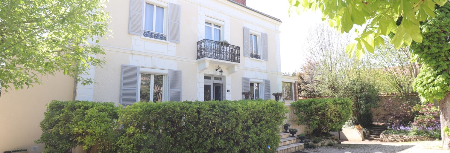 Maison 10 Pièces 305 m² à vendre à Montereau-Fault-Yonne (77130)