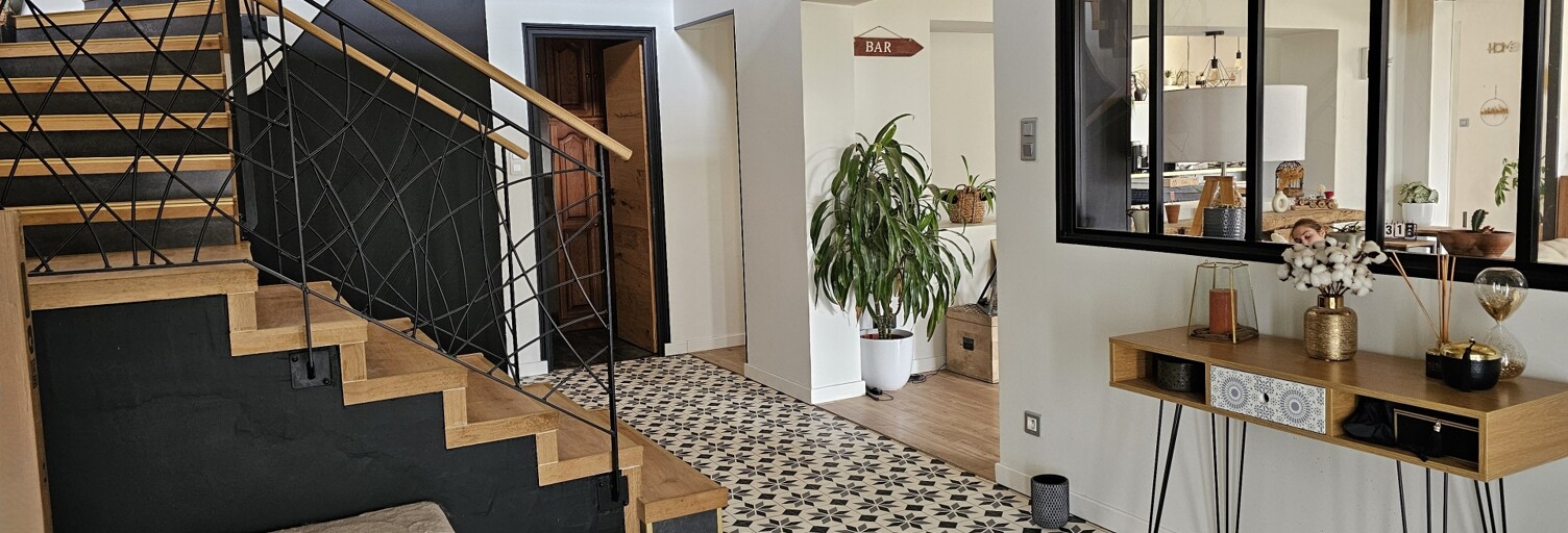 Maison 10 Pièces 251 m² à vendre à Montceau-les-Mines (71300)