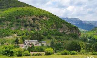 Commerce  10000 m² à vendre à Rivière-sur-Tarn (12640)