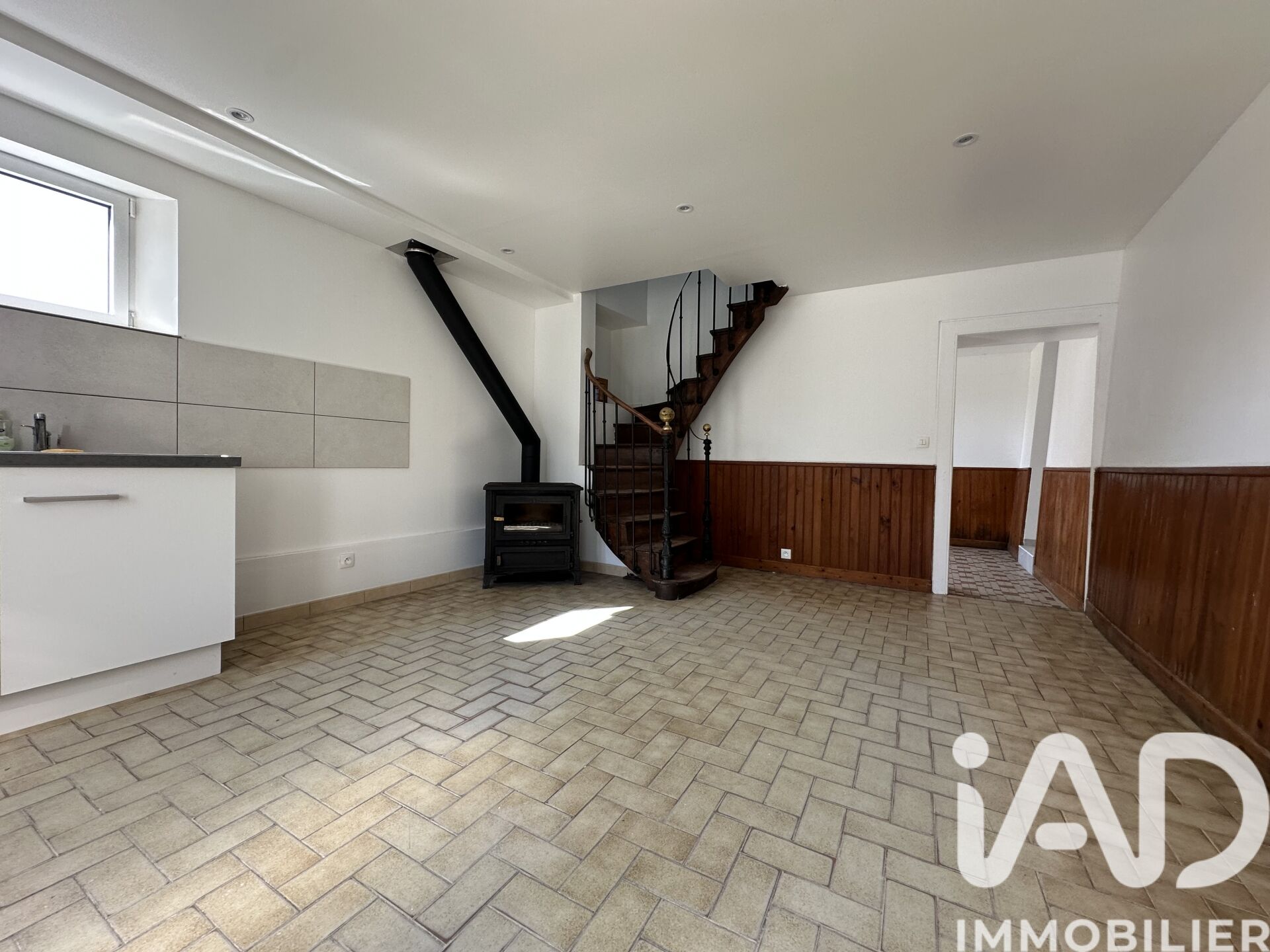 Location Maison traditionnelle 4 pièces - Photo 3