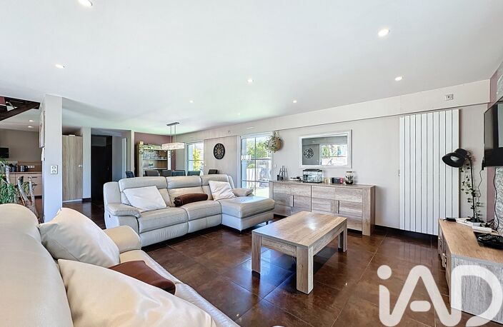 Vente Maison/villa 7 pièces — photo 5