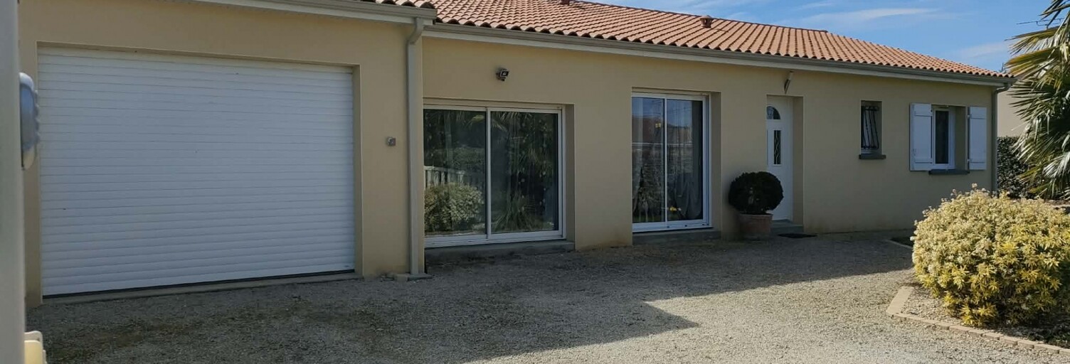 Maison 5 Pièces 110 m² à vendre à Saint-Léger-de-Montbrun (79100)