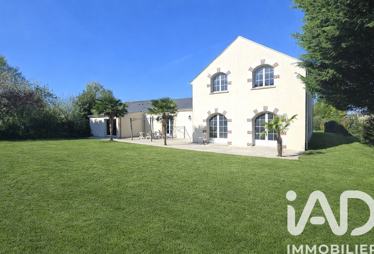 Vente Maison/villa 10 pièces — photo 1