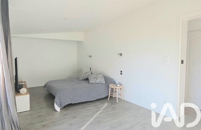 Vente Maison/villa 10 pièces — photo 2