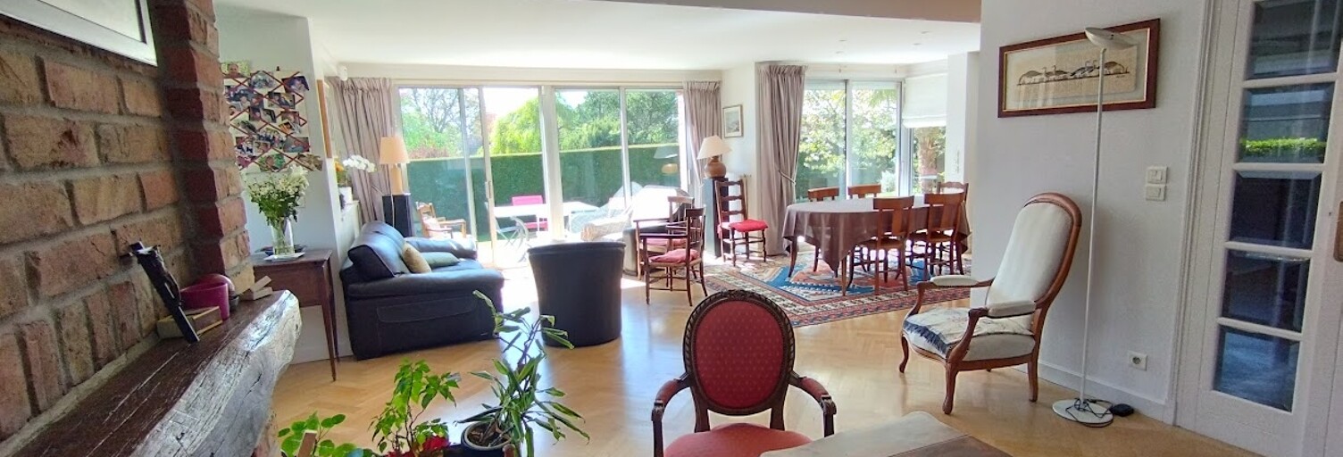 Maison 8 Pièces 167 m² à vendre à Hem (59510)