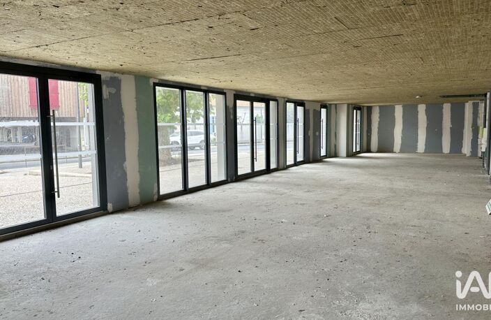 Vente Boutique/Local commercial 155 m&sup2; — photo 2