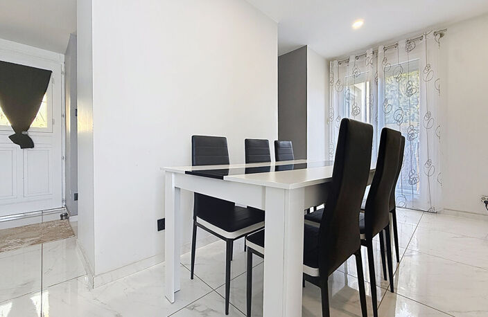 Maison Villefontaine 5 pièce(s) 90 m2 — photo 3