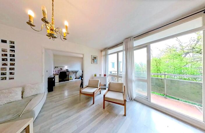 Bel Appartement T4 Lumineux avec balcon et cave — photo 3