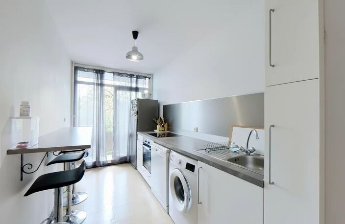Bel Appartement T4 Lumineux avec balcon et cave — photo 4