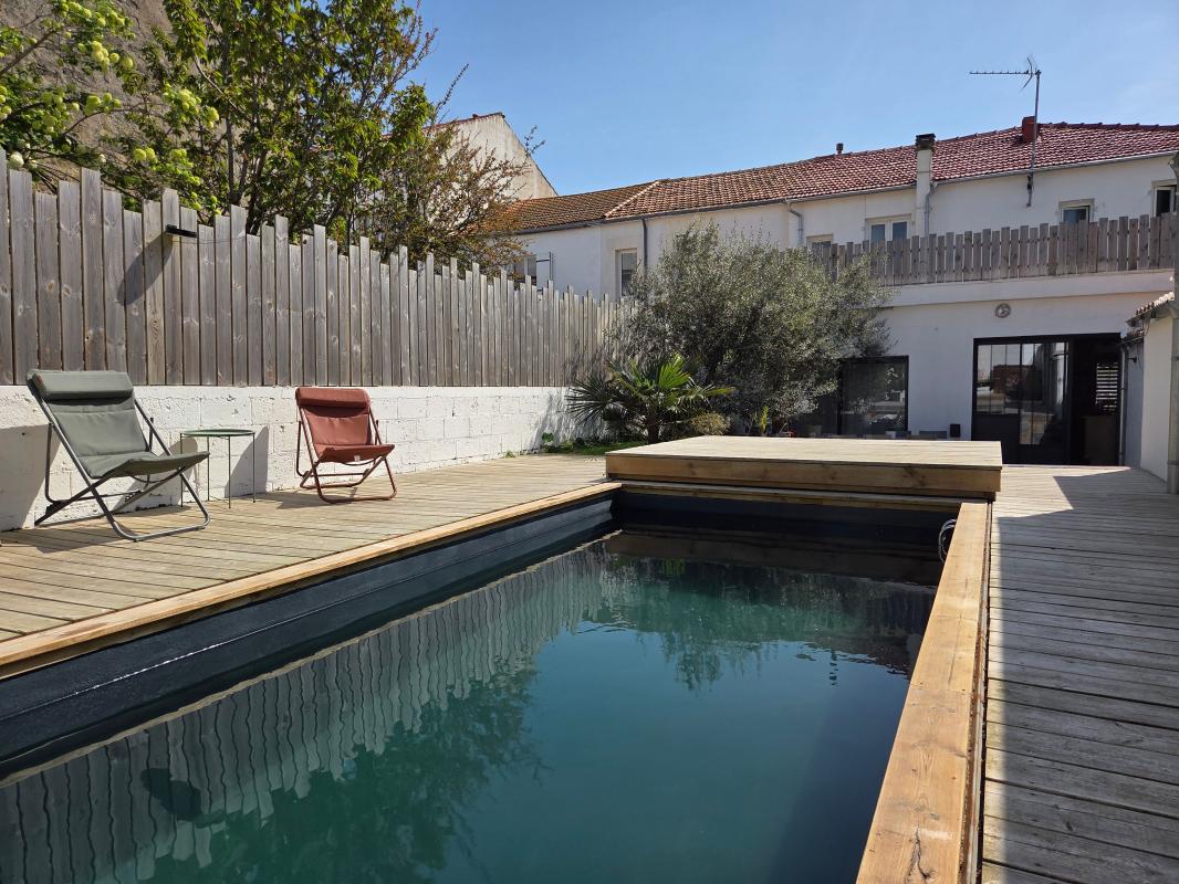 Immeuble  T6 à vendre Rochelle (La) 17000