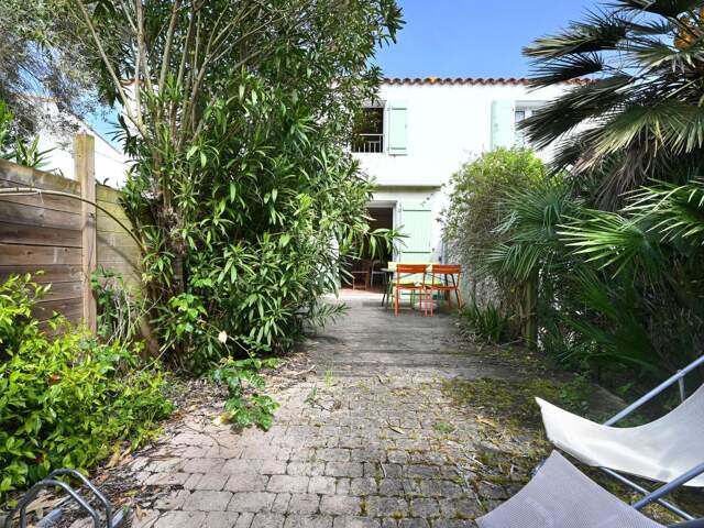 Maison À Vendre ARS EN RE — photo du bien