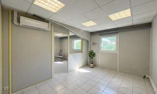 Commerce  180 m² à vendre à Nîmes (30900)