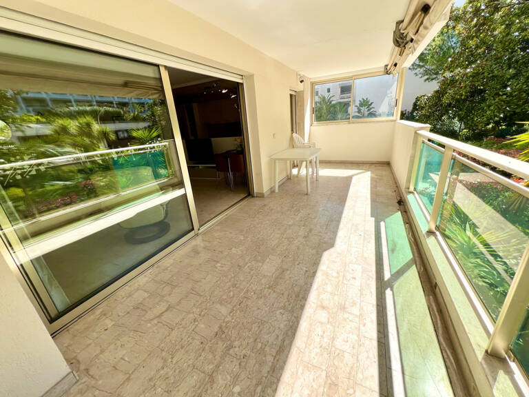 CANNES SECTEUR CROISETTE T2/T3 DE 60M2 TERRASSE 17M2 SUD PAR — photo 1