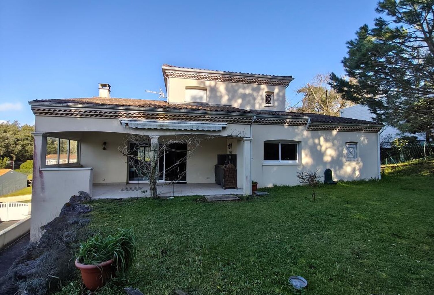 Maison idéalement placée — photo 1