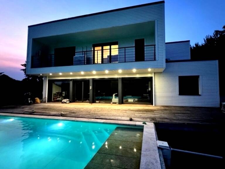 Maison passive 4 Chambres avec Piscine Chauffée, Étang et Performances Écologiques — photo 1