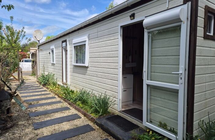 LA TRANCHE SUR MER A 15 MIN DANS RESIDENCE AVEC PISCINE CHALET BOIS 3 CHAMBRES AVEC VERANDA ET JARDIN — photo 2