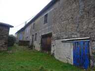 SECTEUR DOURNAZAC ENSEMBLE IMMOBILIER DE DEUX HABITATIONS AVEC DEUX BELLES GRANGES ATTENANTES ET UNE DEPENDANCE AVEC FOUR A PAIN A RENOVER EN TOTALITE — photo 2