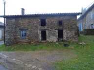 SECTEUR DOURNAZAC ENSEMBLE IMMOBILIER DE DEUX HABITATIONS AVEC DEUX BELLES GRANGES ATTENANTES ET UNE DEPENDANCE AVEC FOUR A PAIN A RENOVER EN TOTALITE — photo 4
