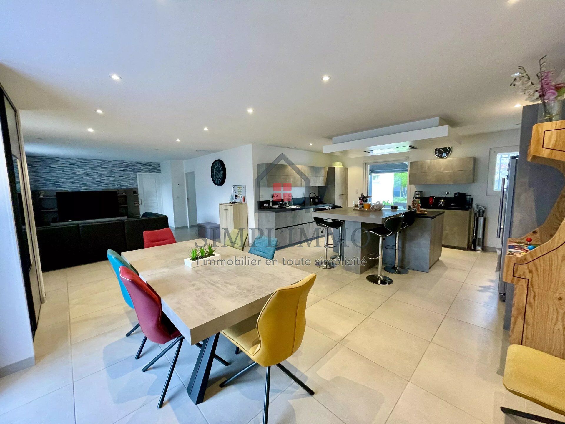 Villa / Maison  T7 à vendre Saint-Agnant 17620