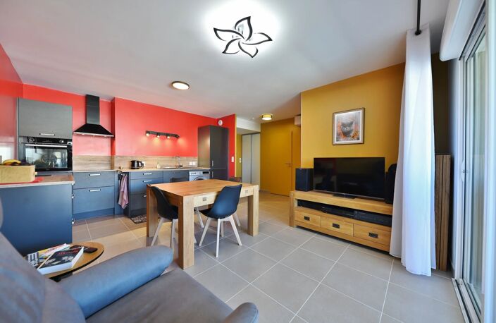 Appartement de type T2 avec terrasse et stationnement Uzès à pie — photo 2