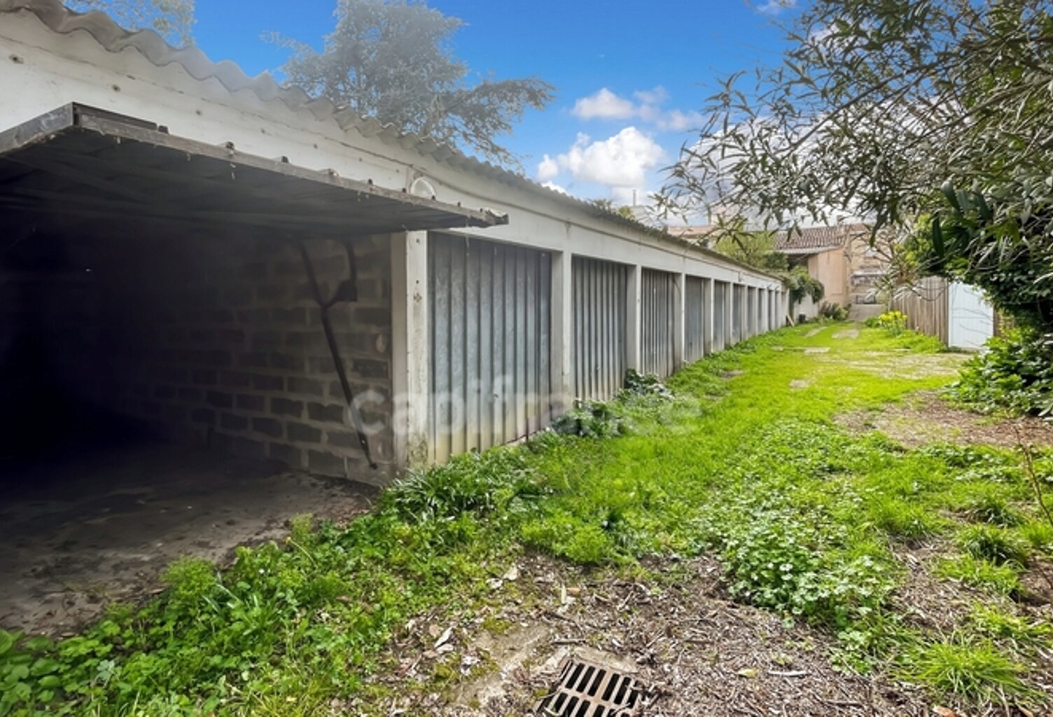 Garage (Box individuel) au calme – Rue Pierre, Bordeaux — photo 1