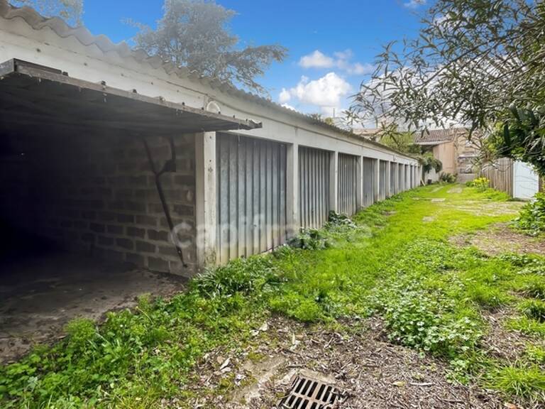Garage (Box individuel) au calme – Rue Pierre, Bordeaux — photo 1