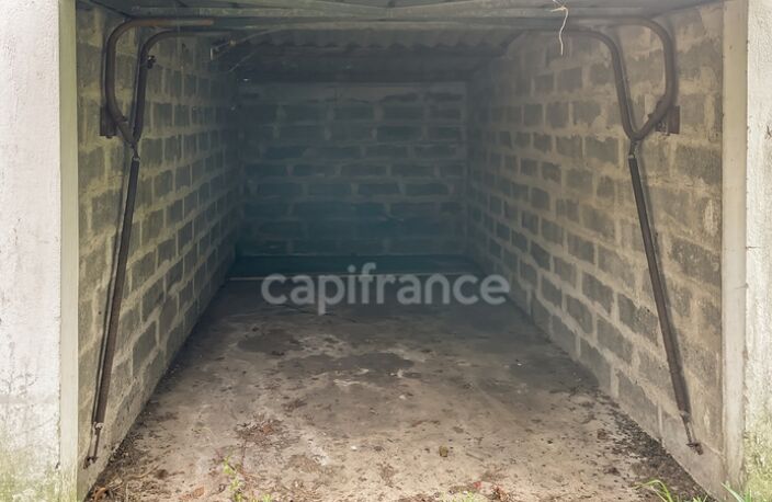 Garage (Box individuel) au calme – Rue Pierre, Bordeaux — photo 2