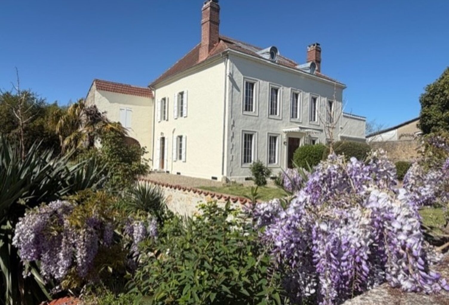 PLAISANCE DU GERS (32), ELEGANTE et HISTORIQUE MAISON BOURGEOISE, dépendances, garage, 3200m² clos et paysagé — photo 1