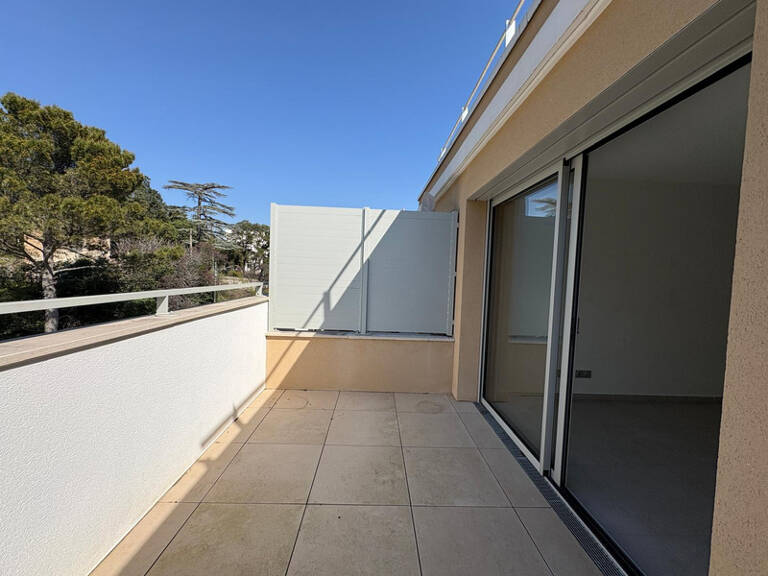 T3 Dernier étage 60m² – Terrasse plein sud – Ascenseur + Parking – Aix Bellegarde — photo 1