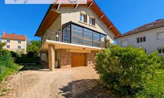 Maison 8 Pièces 175 m² à vendre à Lons-le-Saunier (39000)