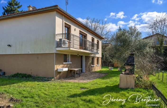 GENAY (69) - Maison 141 m² - 7 pièces - 1775 m² de terrain - Fort potentiel — photo 2