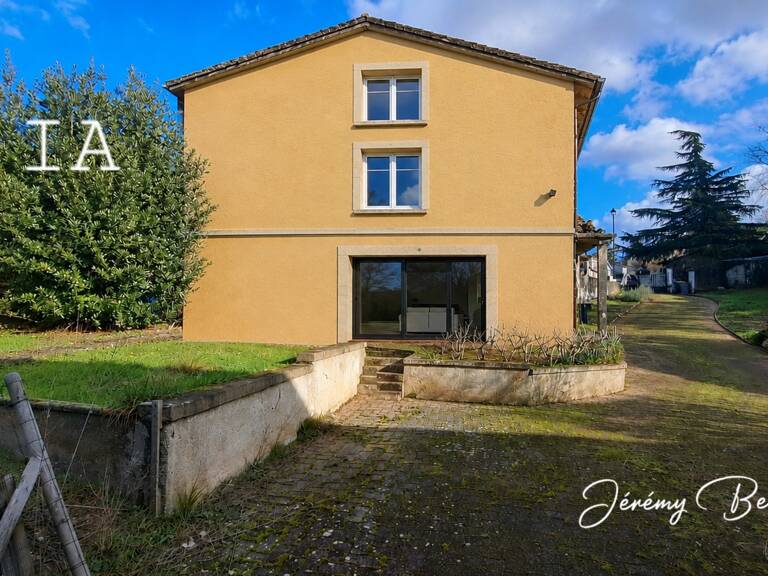 GENAY (69) - Grange de 140 m² - 4 pièces - 434 m² de terrain - Fort potentiel — photo 1