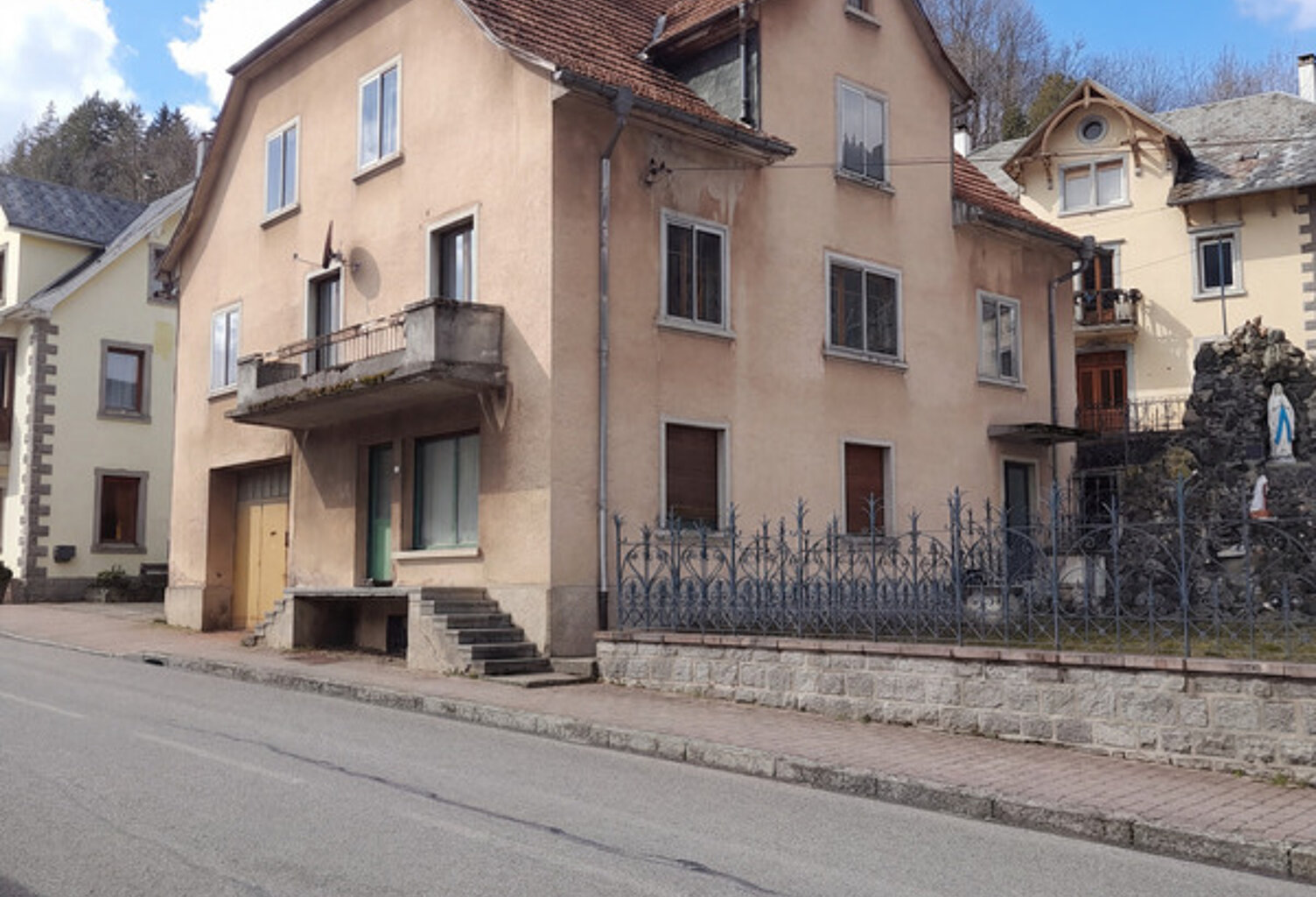 Maison à vendre 10 pièces LE BONHOMME (68) — photo 1