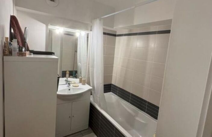 Appartement F2 + place de parking sur REIMS — photo 4