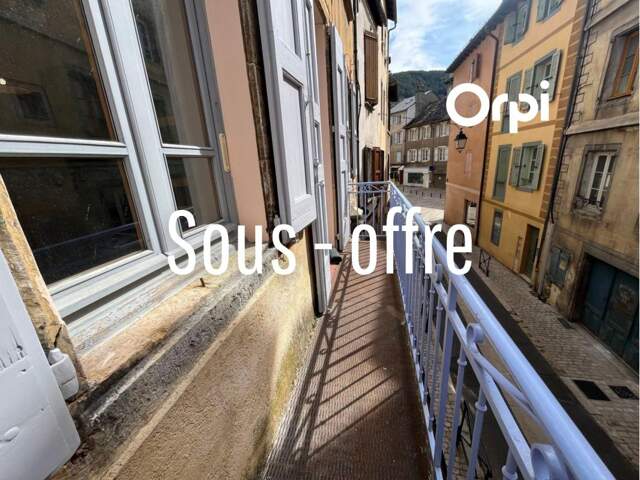Ensemble immobilier idéalement situé en centre-ville, composé de deux logements à vocation locative — photo du bien