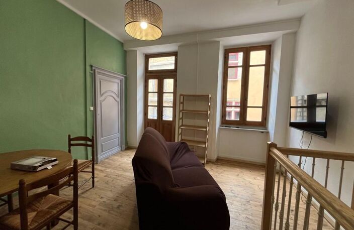 Ensemble immobilier idéalement situé en centre-ville, composé de deux logements à vocation locative — photo 4
