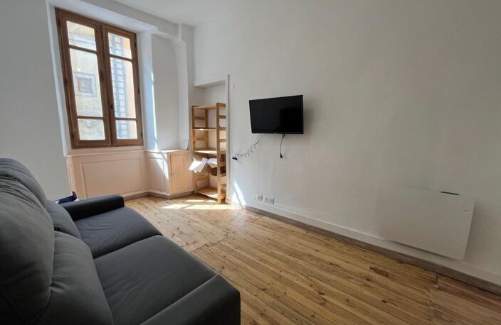 Ensemble immobilier idéalement situé en centre-ville, composé de deux logements à vocation locative — photo 5