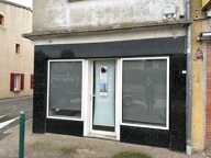 Local commercial avec vitrines – Emplacement visible au centre de Lézat-sur-Lèze — photo 4