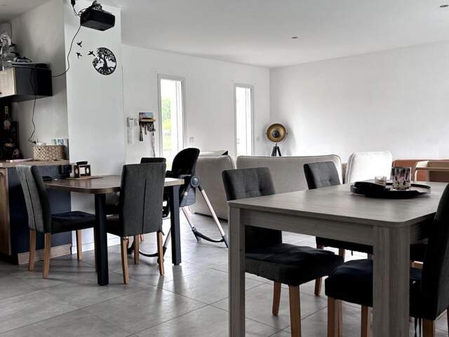 ST JULIEN L'ARS - PLAIN-PIED - 4 CHAMBRES - GARAGE — photo du bien