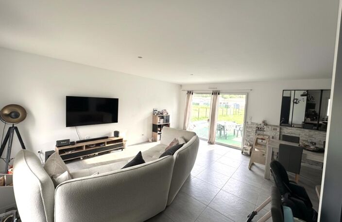 ST JULIEN L'ARS - PLAIN-PIED - 4 CHAMBRES - GARAGE — photo 5