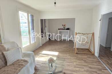 Appartement 4 pièces 148000 €