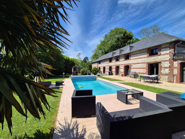Longère 350 m² en briques et silex — photo 1