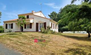 Maison 7 Pièces 174 m² à vendre à Fougeré (85480)