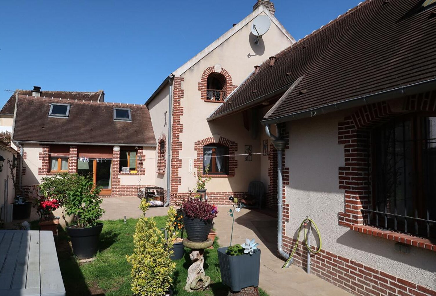 MAISON ANCIENNE COMPLETEMENT RENOVEE PAR UN COMPAGNON DE FRANCE — photo 1